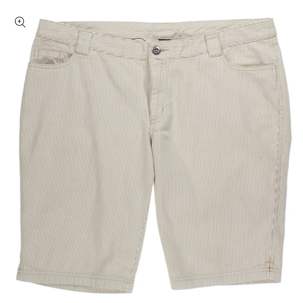 Patagonia Shorts striped shorts in tan size 6
